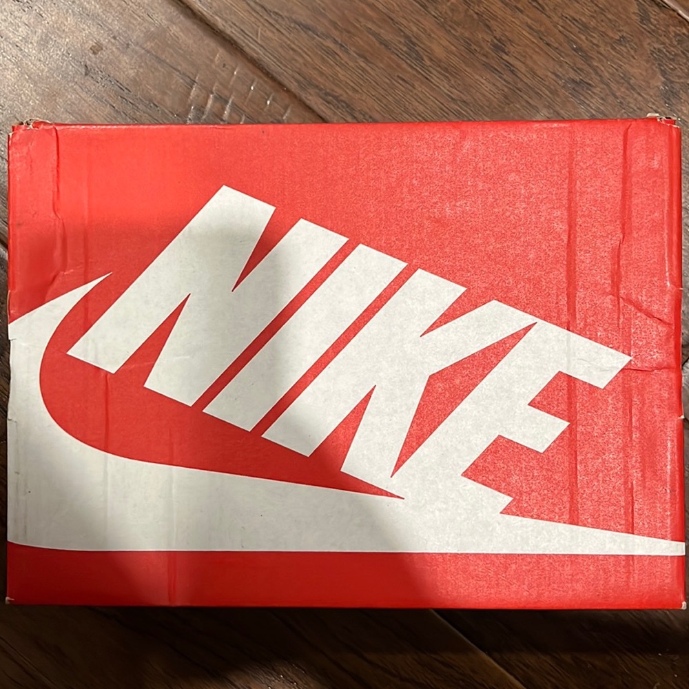 Kids sneakers